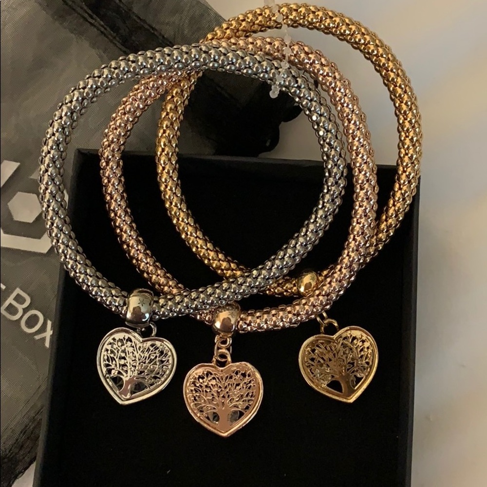 Pandora’s Box 3 Soft Bangles Set